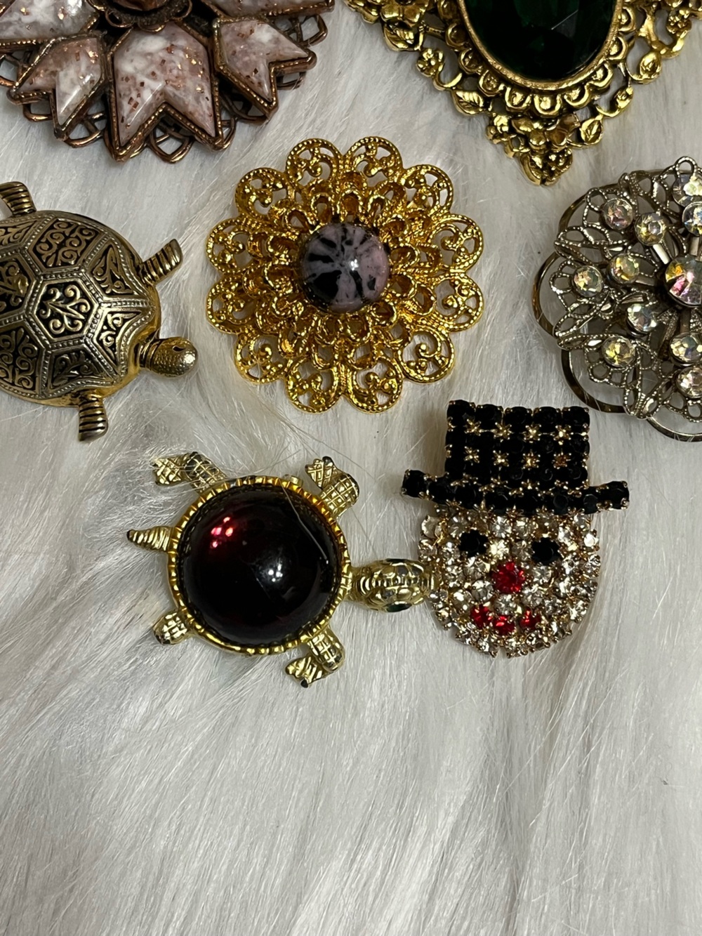Vintage Brooch Lot - Picture 6 of 13